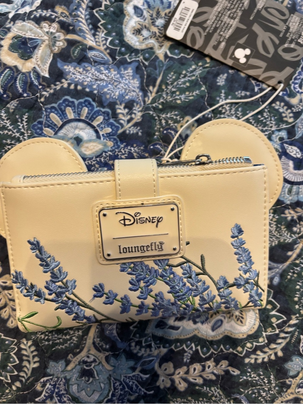 Loungefly Disney wallet - Picture 2 of 4